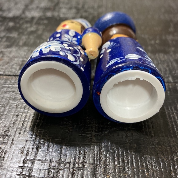 Hand-Painted Blue and White Wooden Salt & Pepper Shakers! - Picture 6 of 6